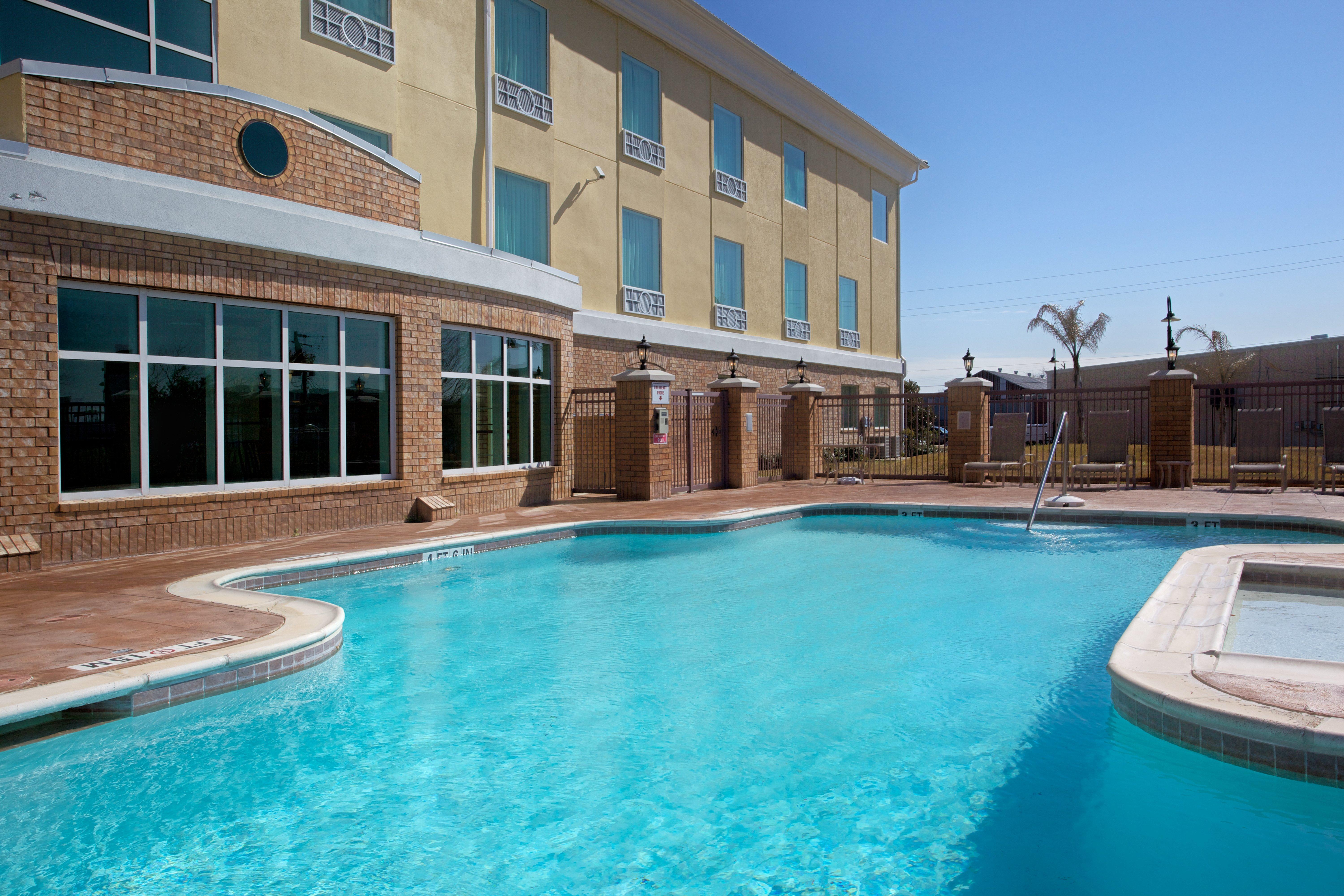 Holiday Inn Express Pearland By Ihg Eksteriør billede