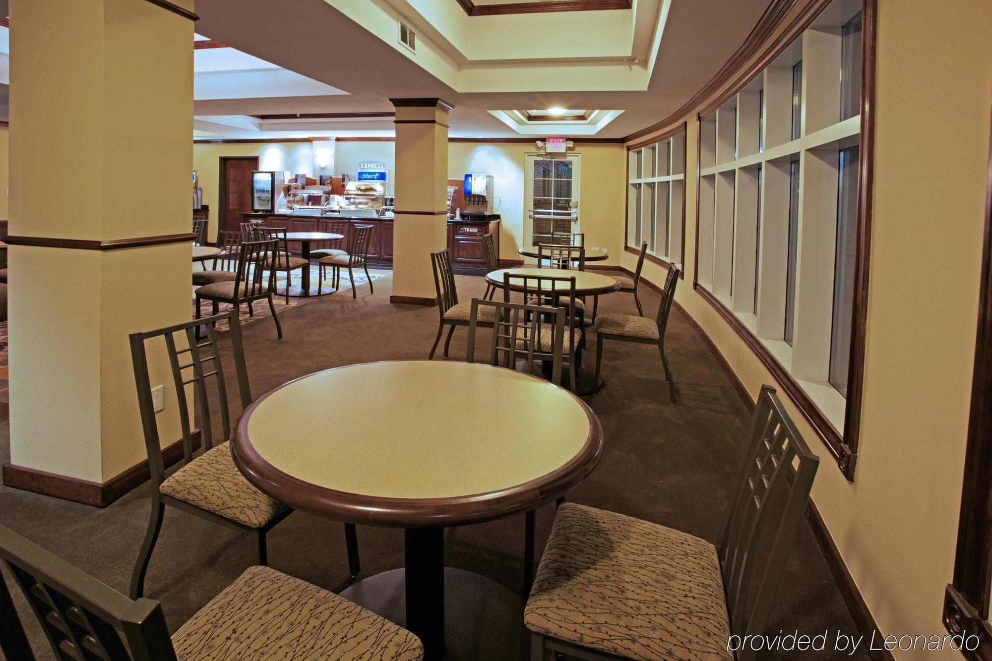 Holiday Inn Express Pearland By Ihg Restaurant billede
